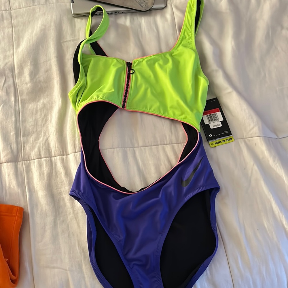 Nike color block sold out bathing suit size L